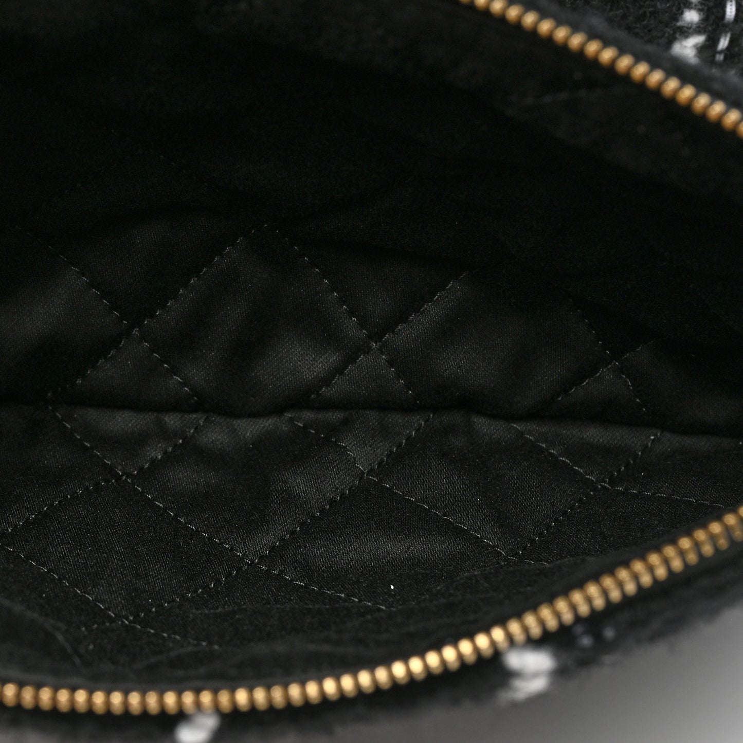 Wool Tweed Quilted Chanel 22 Black Multicolor