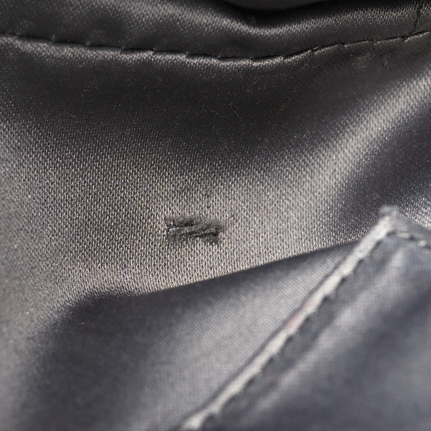 Caviar Stitched Pocket In The City Hobo Black