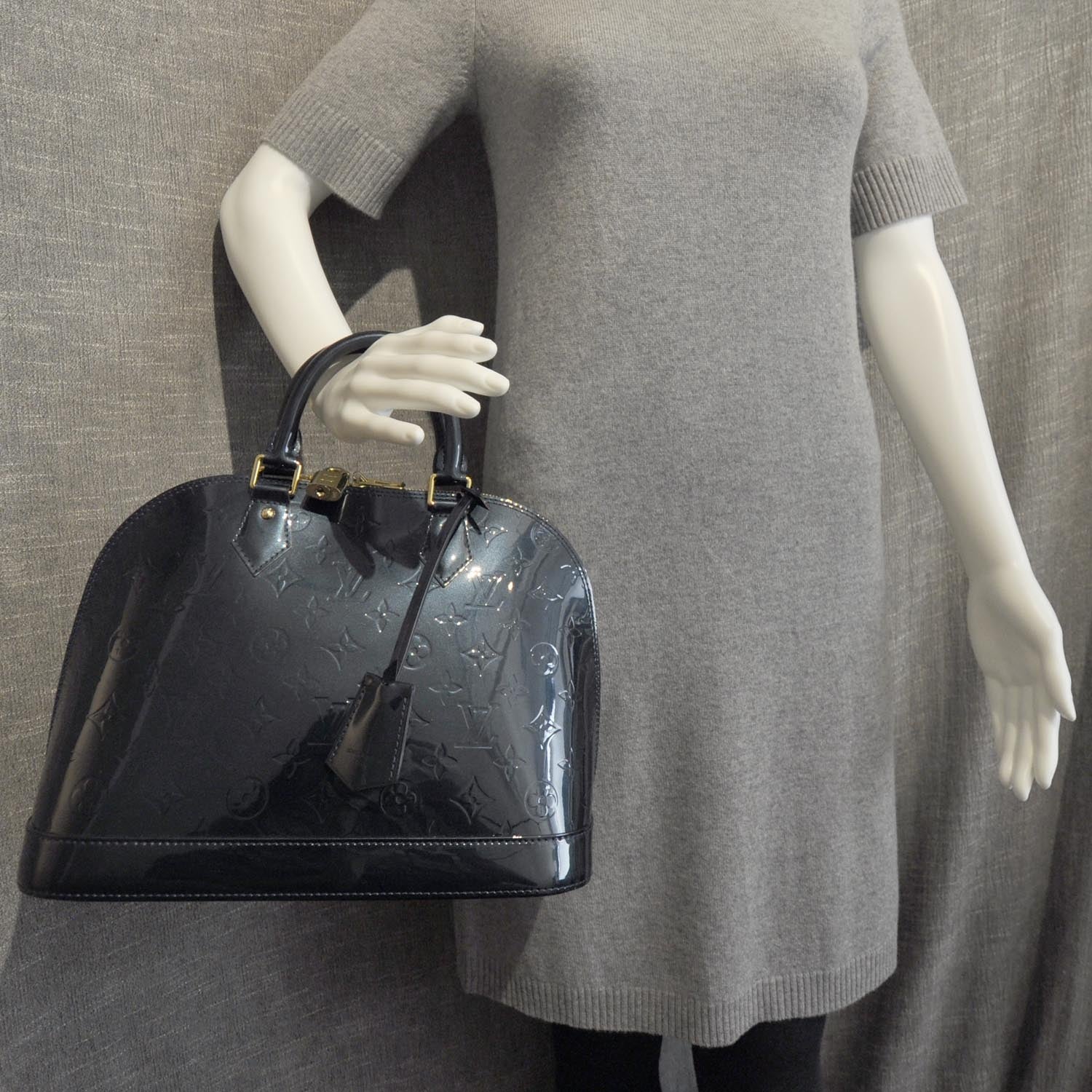 Louis Vuitton Vernis Alma PM Blue Nuit 3 of 8