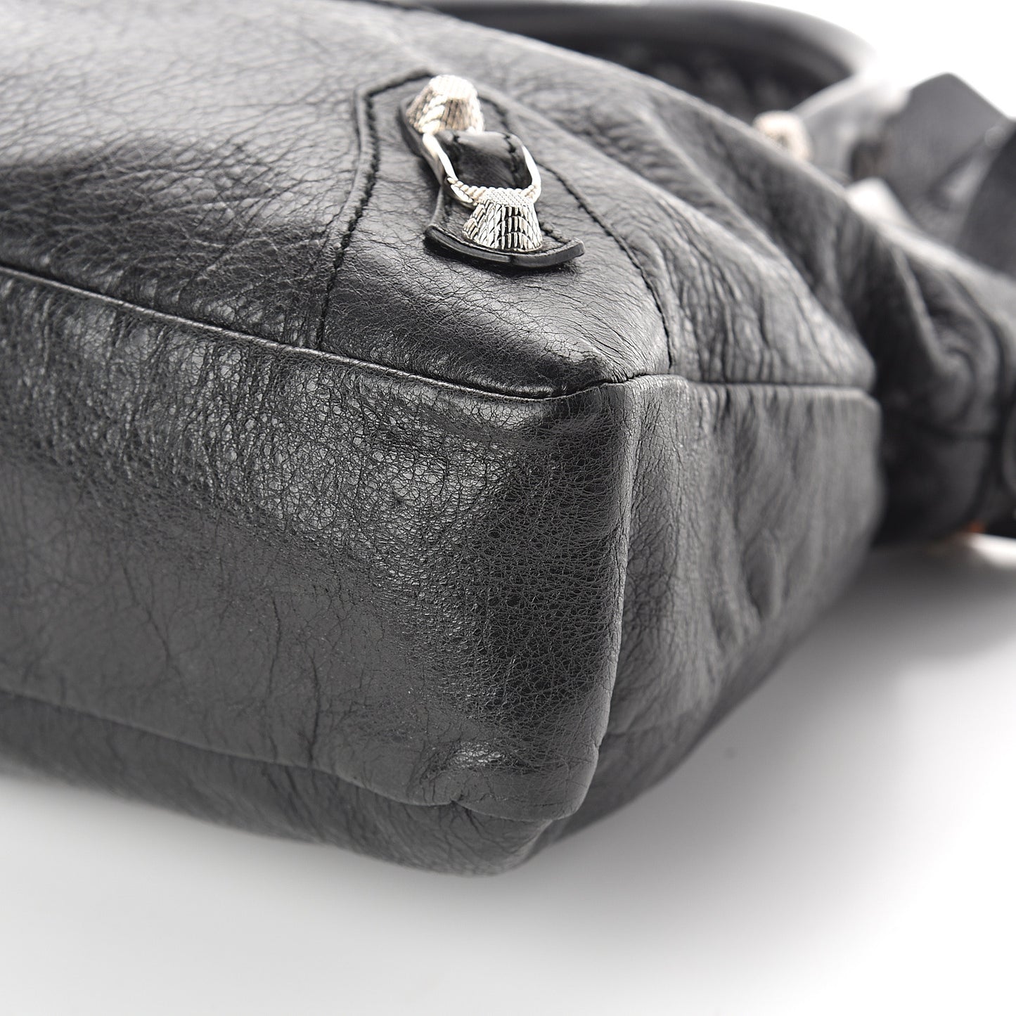 Agneau Giant 12 Silver Hardware Town Black