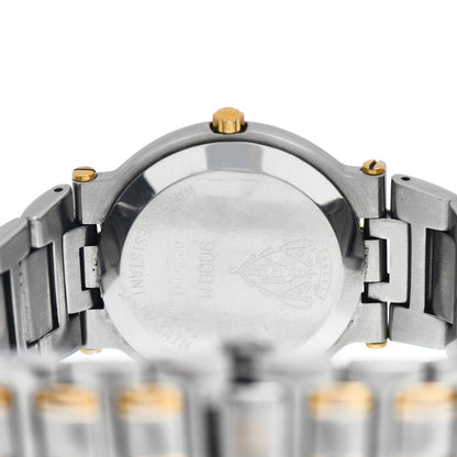 Gucci Stainless Steel 32mm 9000M Quartz Watch 4 of 4