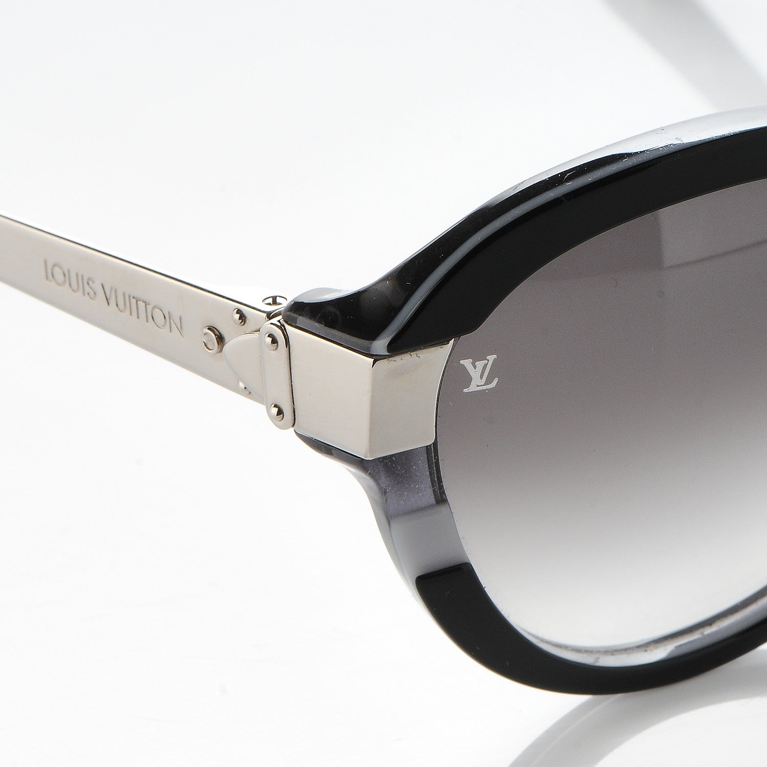 Louis Vuitton Acetate Petit Soupcon Cat Eye Sunglasses Z0489W Black 7 of 8