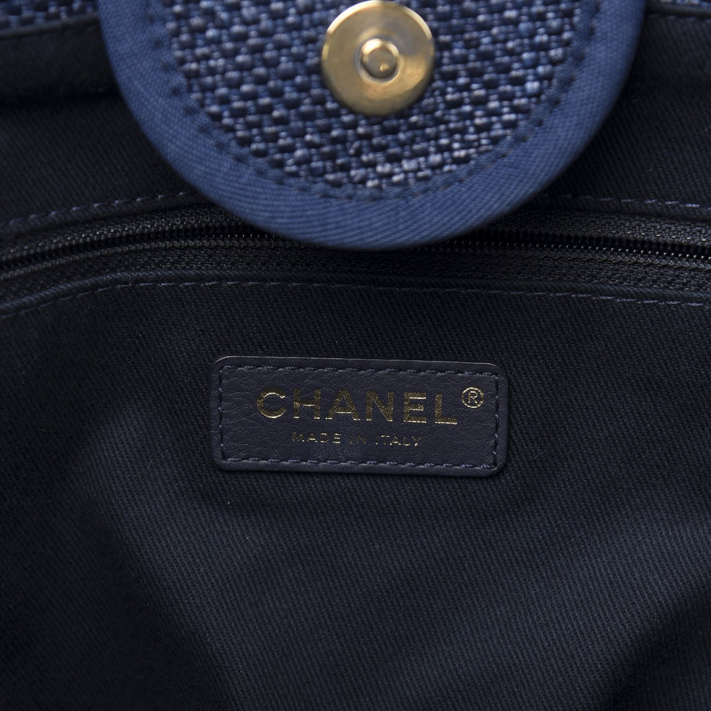 Woven Straw Raffia Medium Deauville Tote Black