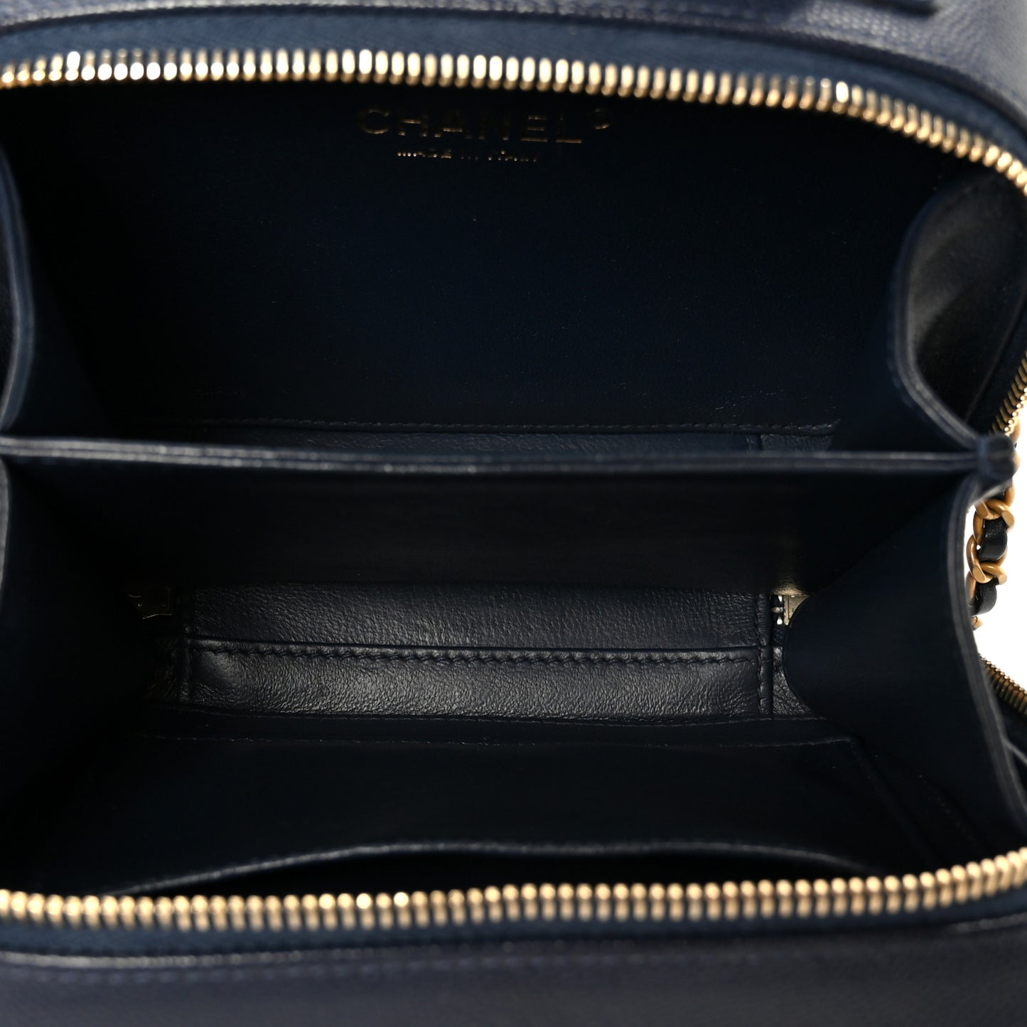 Caviar Quilted Small CC Filigree Vanity Case Navy