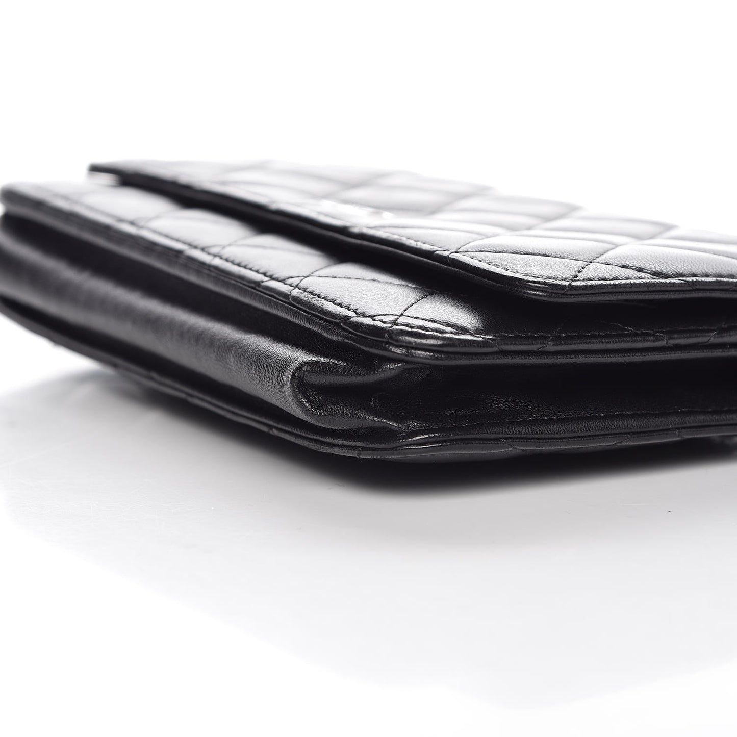 Lambskin Quilted Wallet On Chain WOC Black