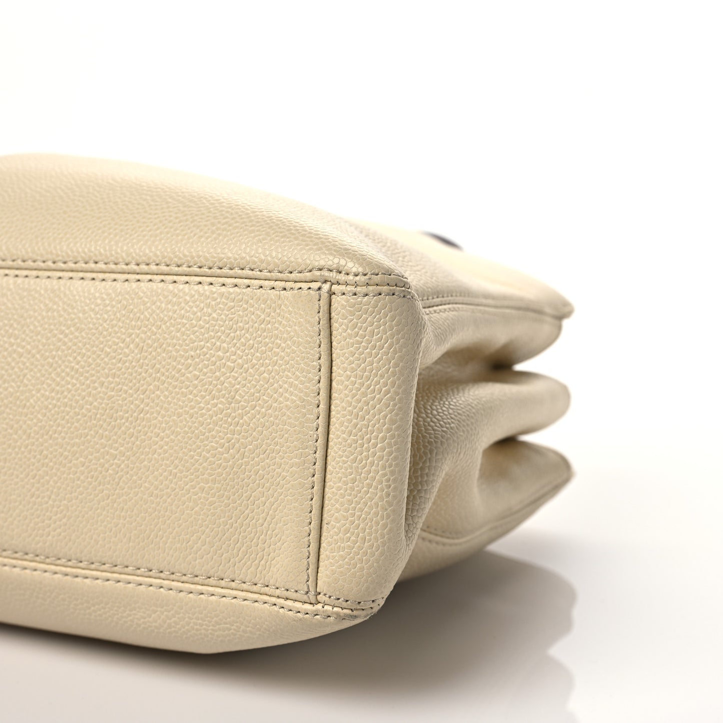 Caviar Wood Handle Handbag Beige