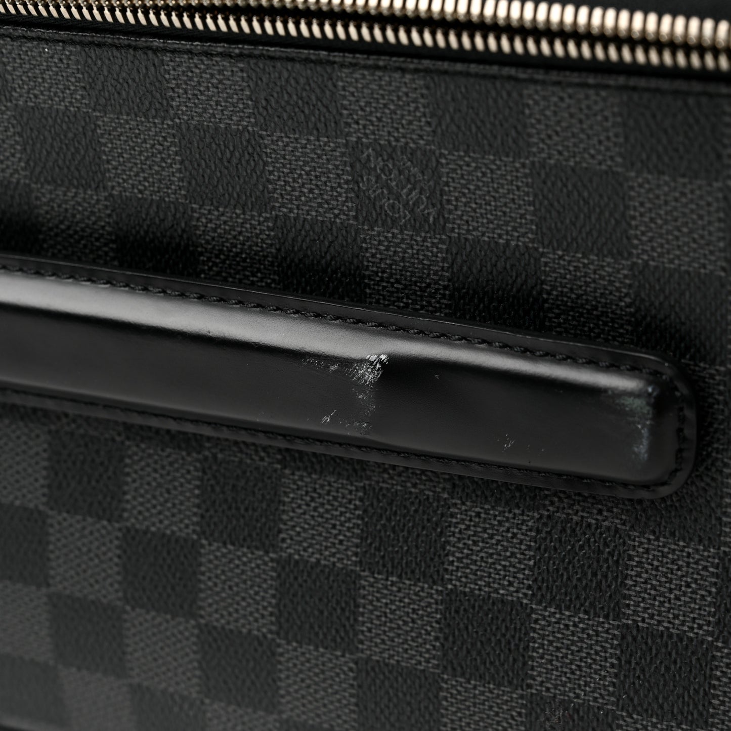 Damier Graphite Pegase 55