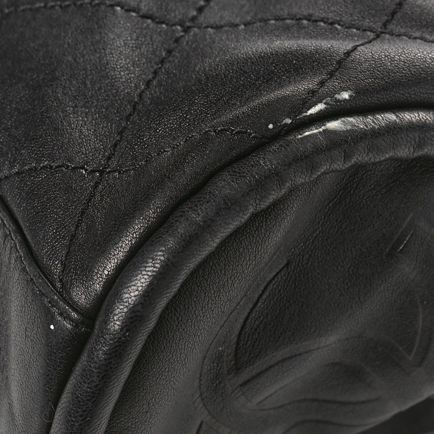 Lambskin Stitched Medium Ultimate Soft Tote Black