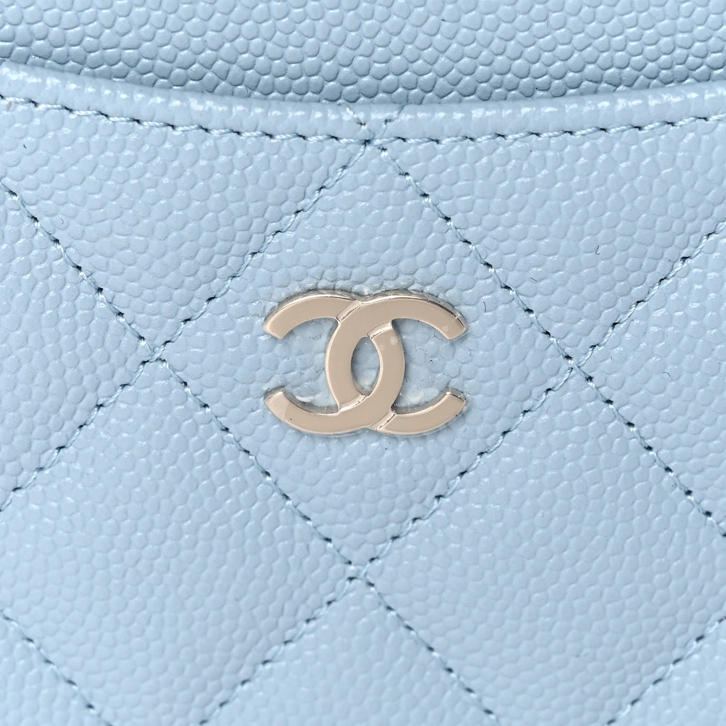 Caviar Quilted Card Holder Light Blue