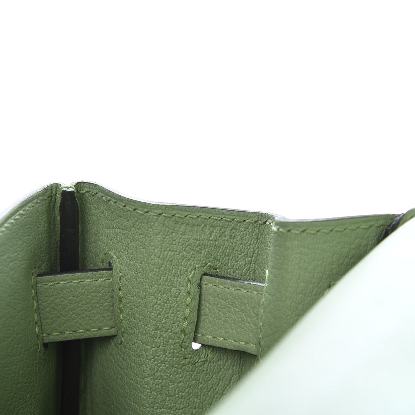 Evercolor Kelly Retourne 28 Vert Criquet