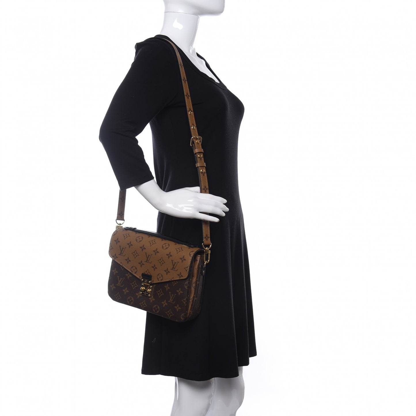 Reverse Monogram Pochette Metis