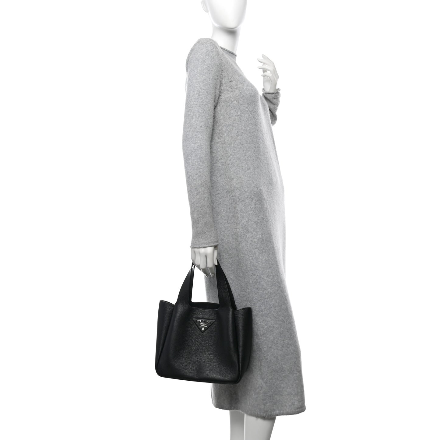 Vitello Daino Soft Medium Dynamique Tote Black