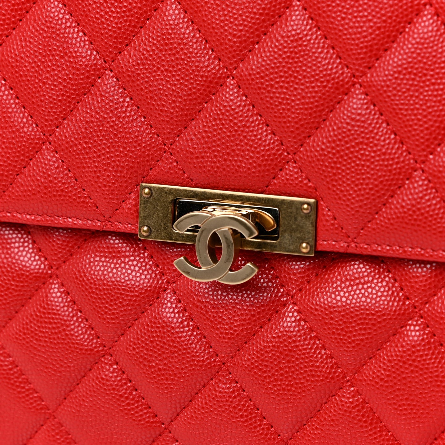 Caviar Quilted Large Golden Class Pouch Red