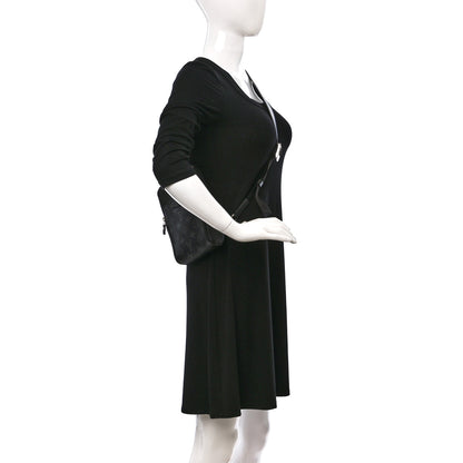 Louis Vuitton Taigarama Outdoor Slingbag Black 2 of 12