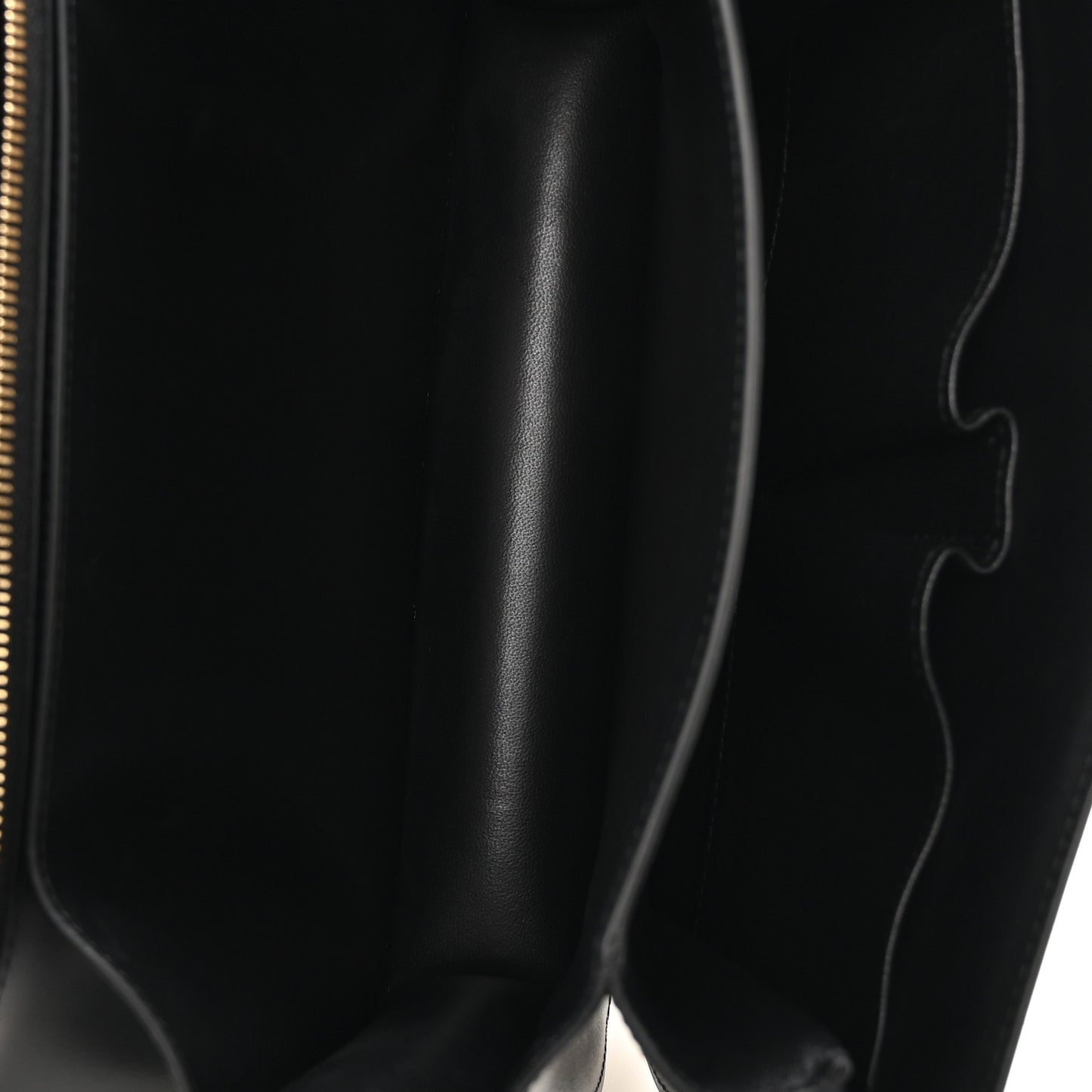 Box Calfskin Medium Classic Box Flap Bag Black