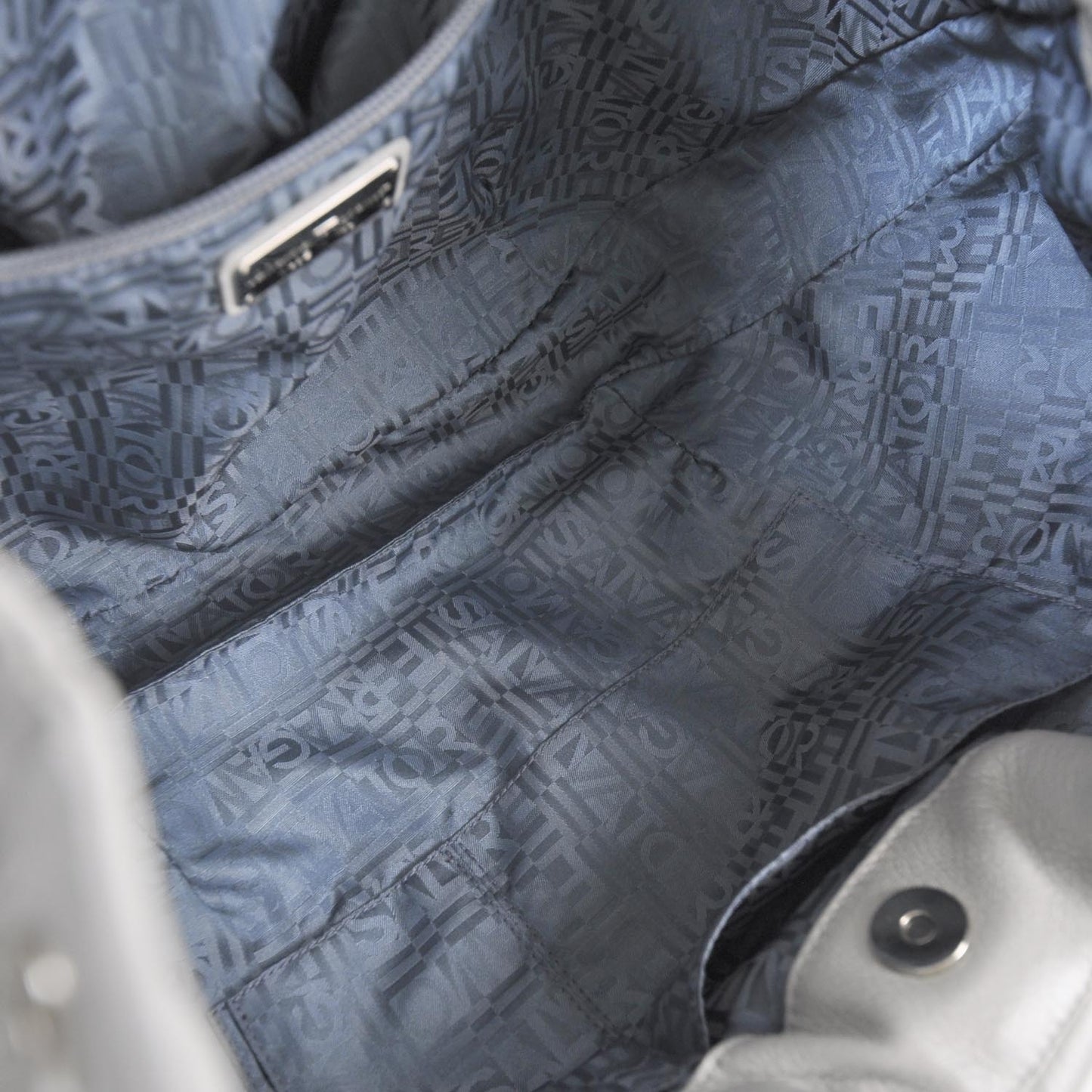 SALVATOREFERRAGAMOLeatherLargeHoboGrey