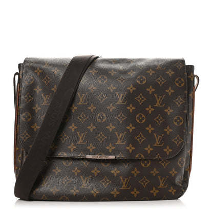 Louis Vuitton Monogram Beaubourg MM Messenger Bag 1 of 9