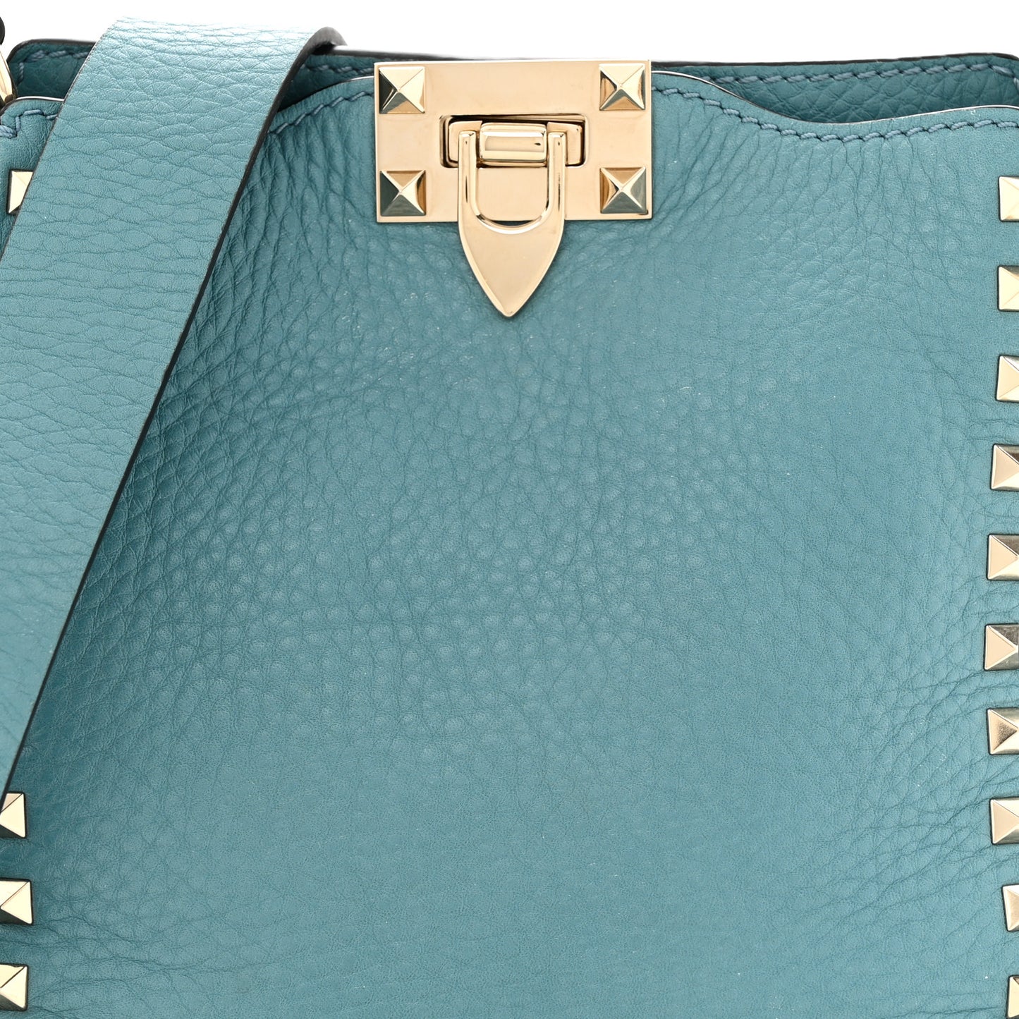 Pebbled Calfskin Mini Rockstud Flip-Lock Messenger Bag Atlantique