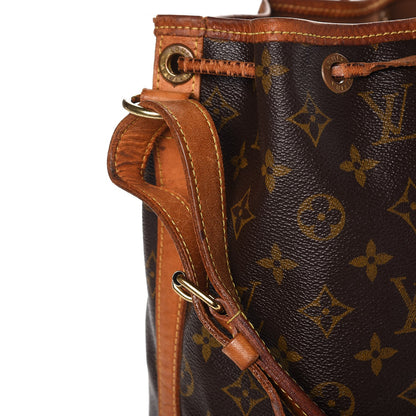 Louis Vuitton Monogram Petit Noe 20 of 26