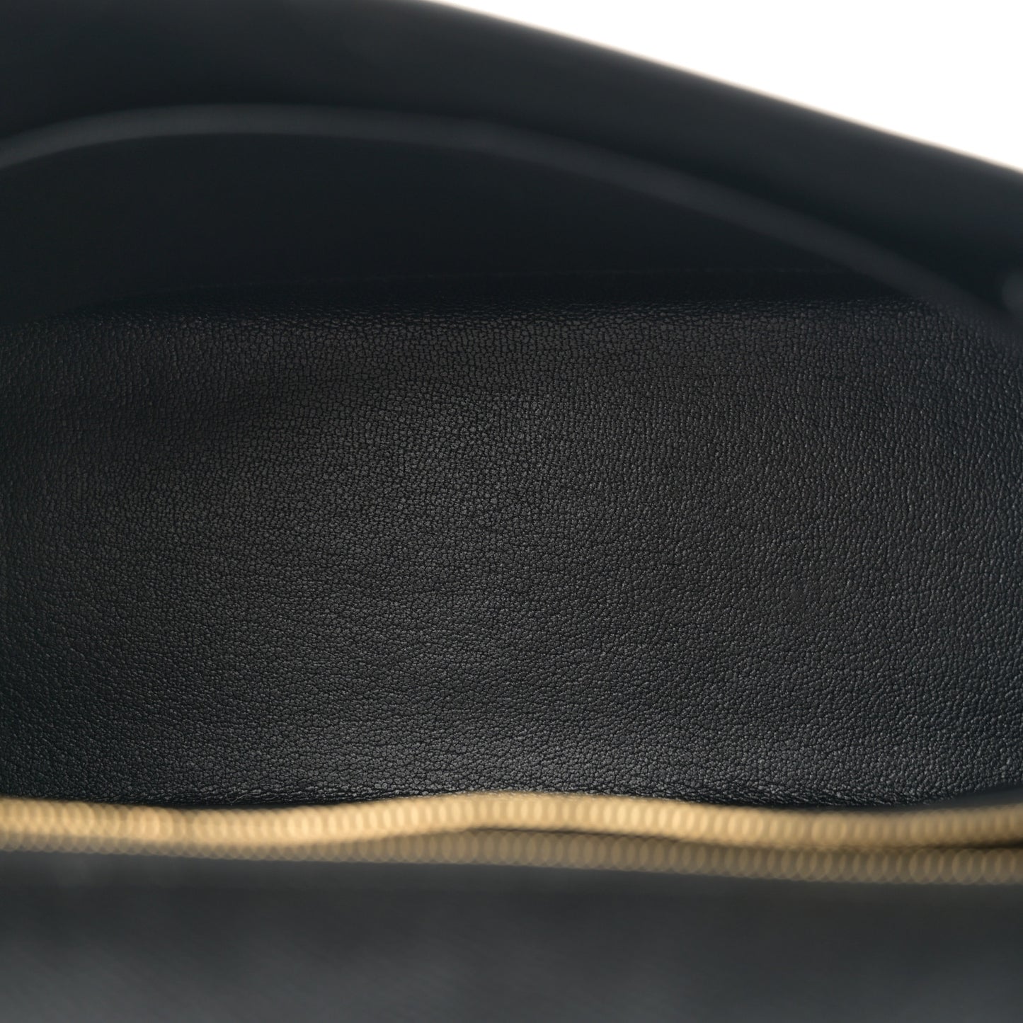 Epsom Kelly Sellier 25 Black