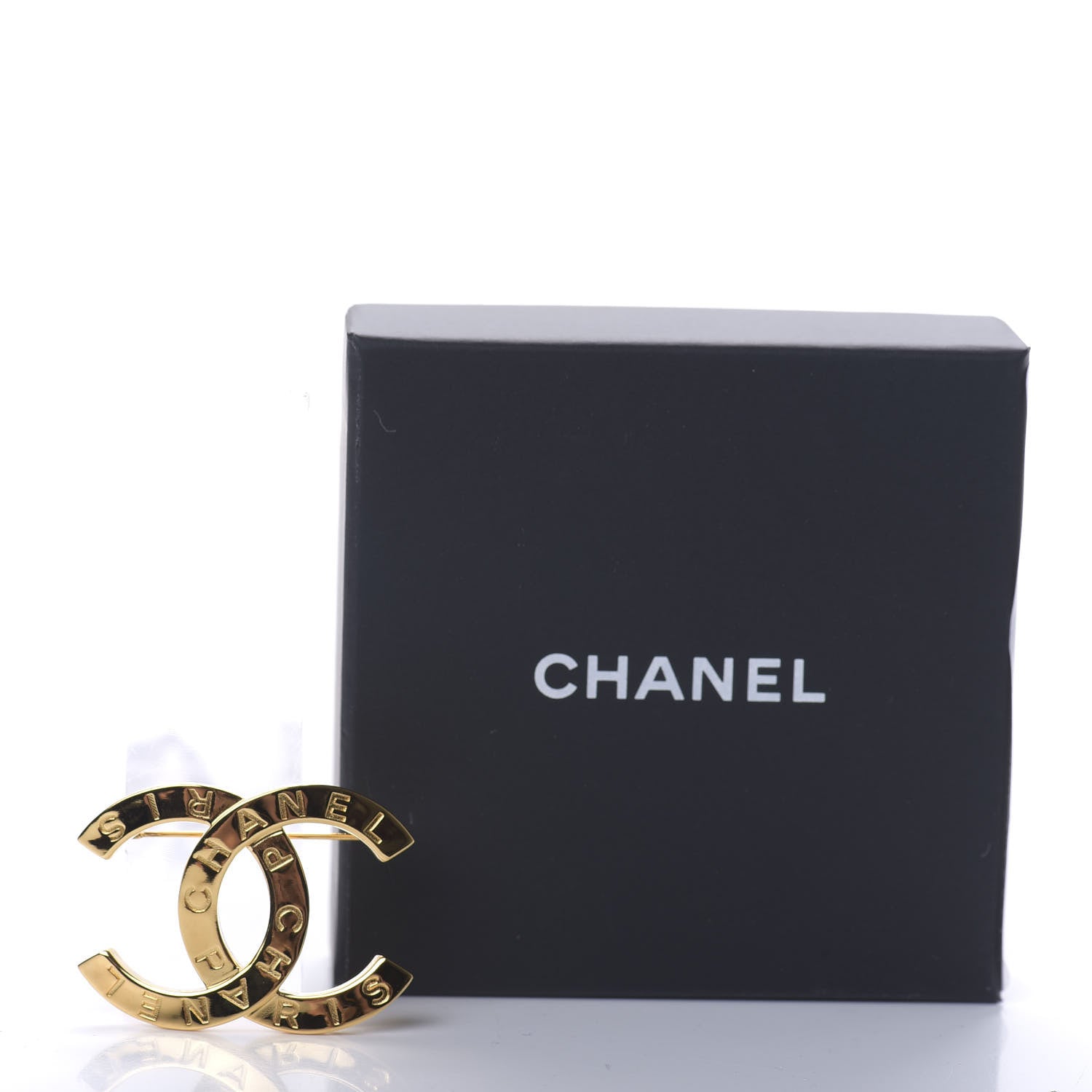Chanel Metal Paris Button CC Large Brooch Gold 4 of 4