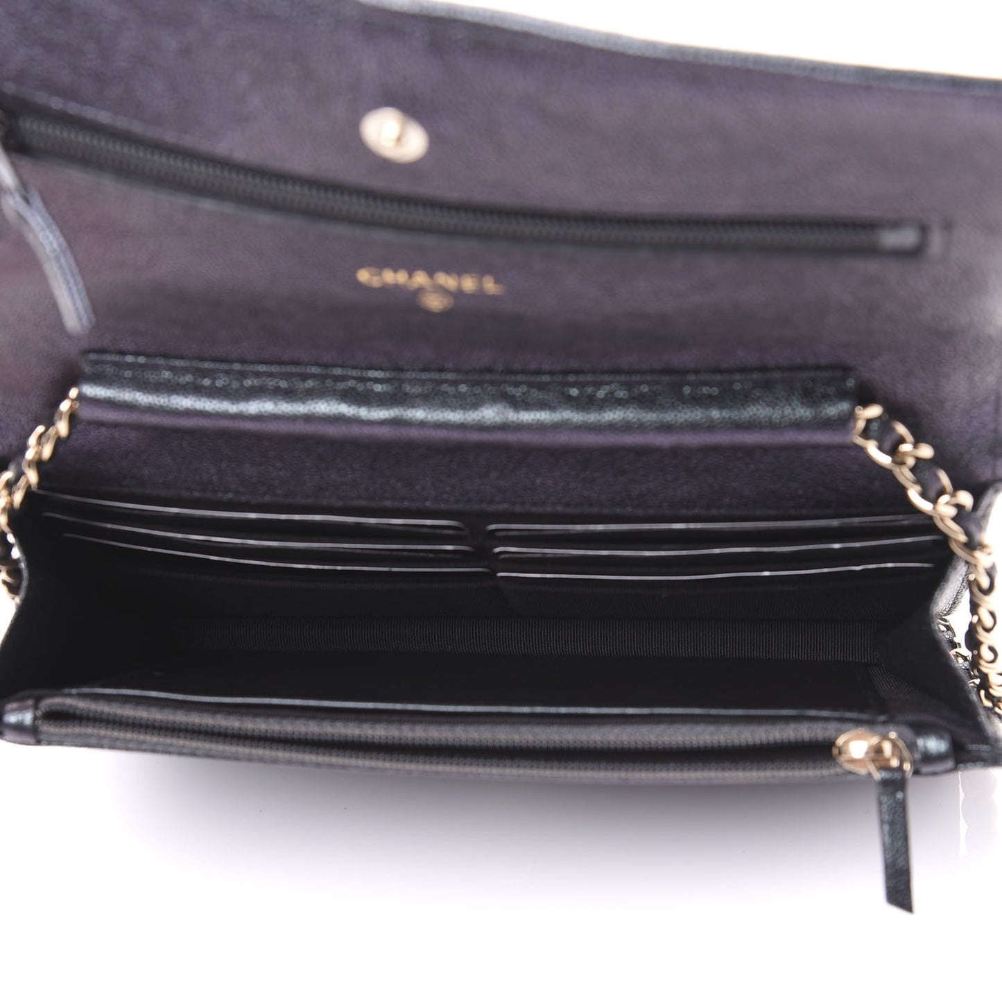 Iridescent Caviar Quilted Wallet On Chain WOC Black