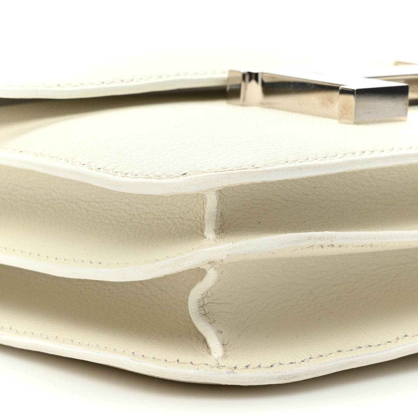 Evercolor Constance 18 White
