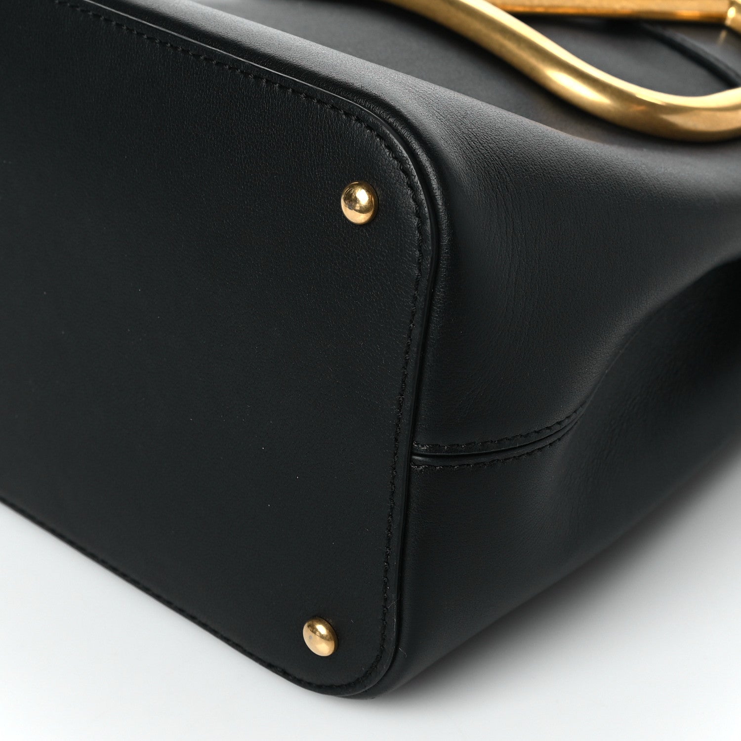 Valentino Garavani Smooth Calfskin Supervee Top Handle Bag Black 9 of 9
