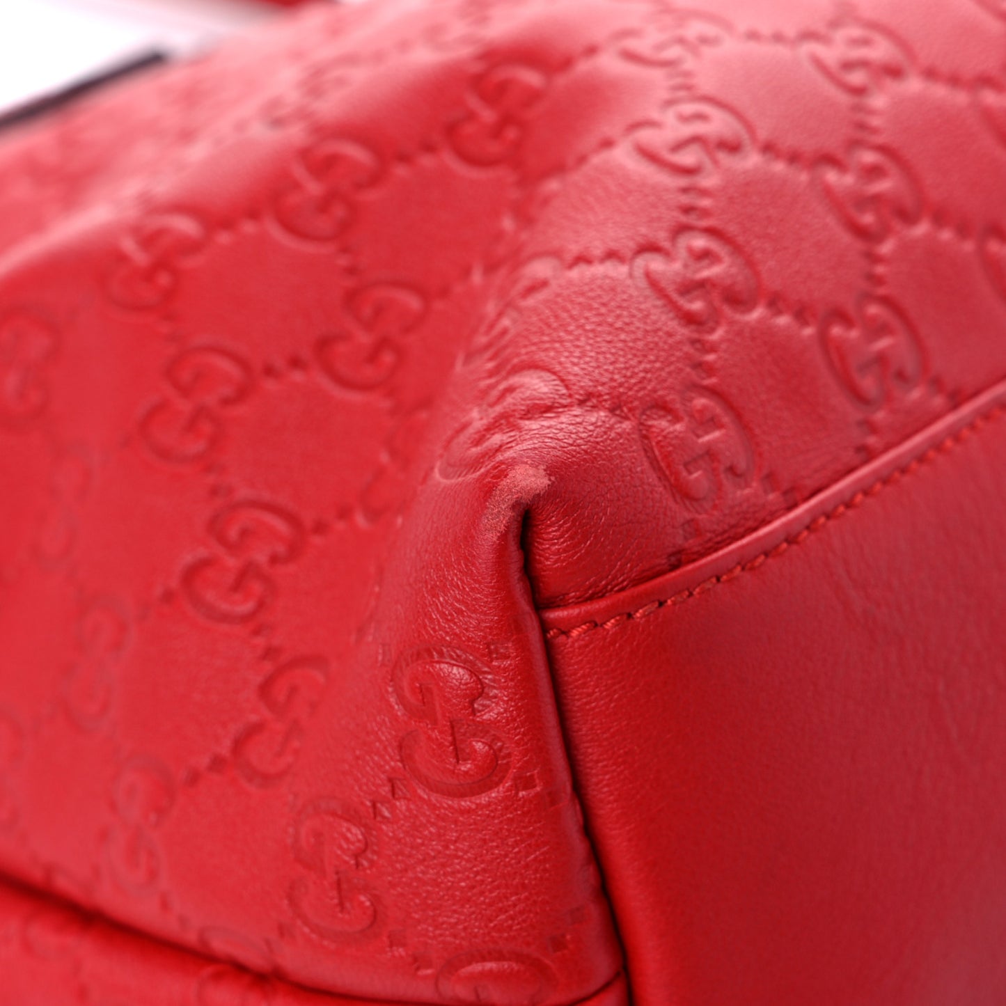 Guccissima Medium Zippered Shopping Tote Red