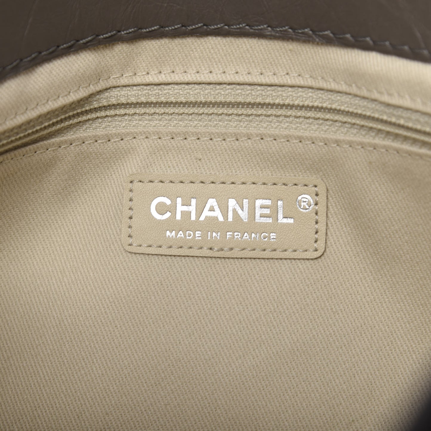 Aged Calfskin Medium Lady Pearly Flap Grey