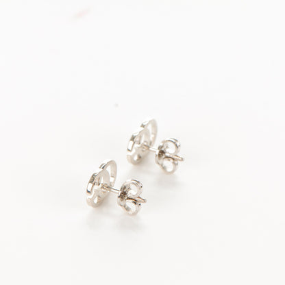 Gucci 18K White Gold GG Tissue Stud Earrings 4 of 7