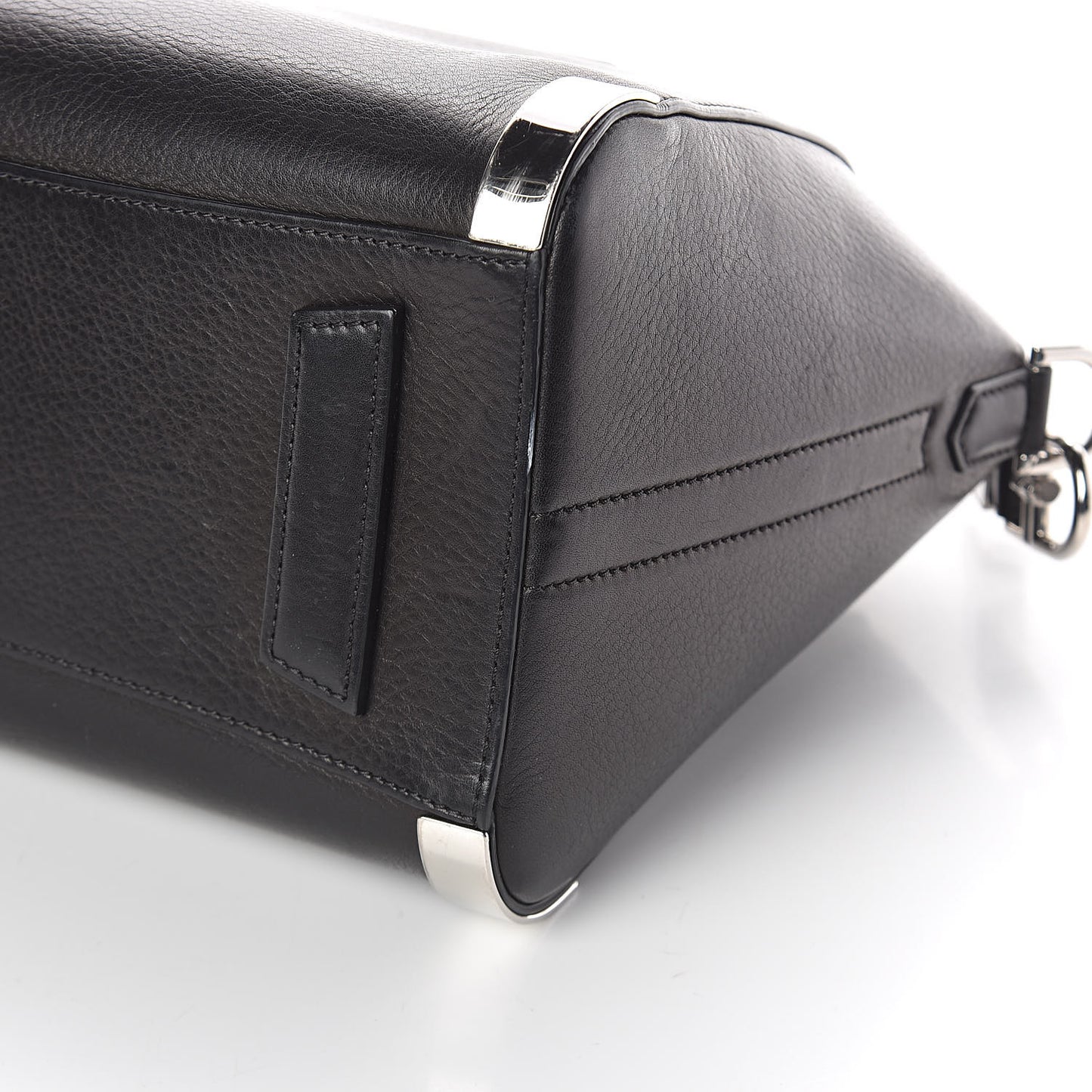 Sugar Goatskin Small Metal Corner Antigona Black