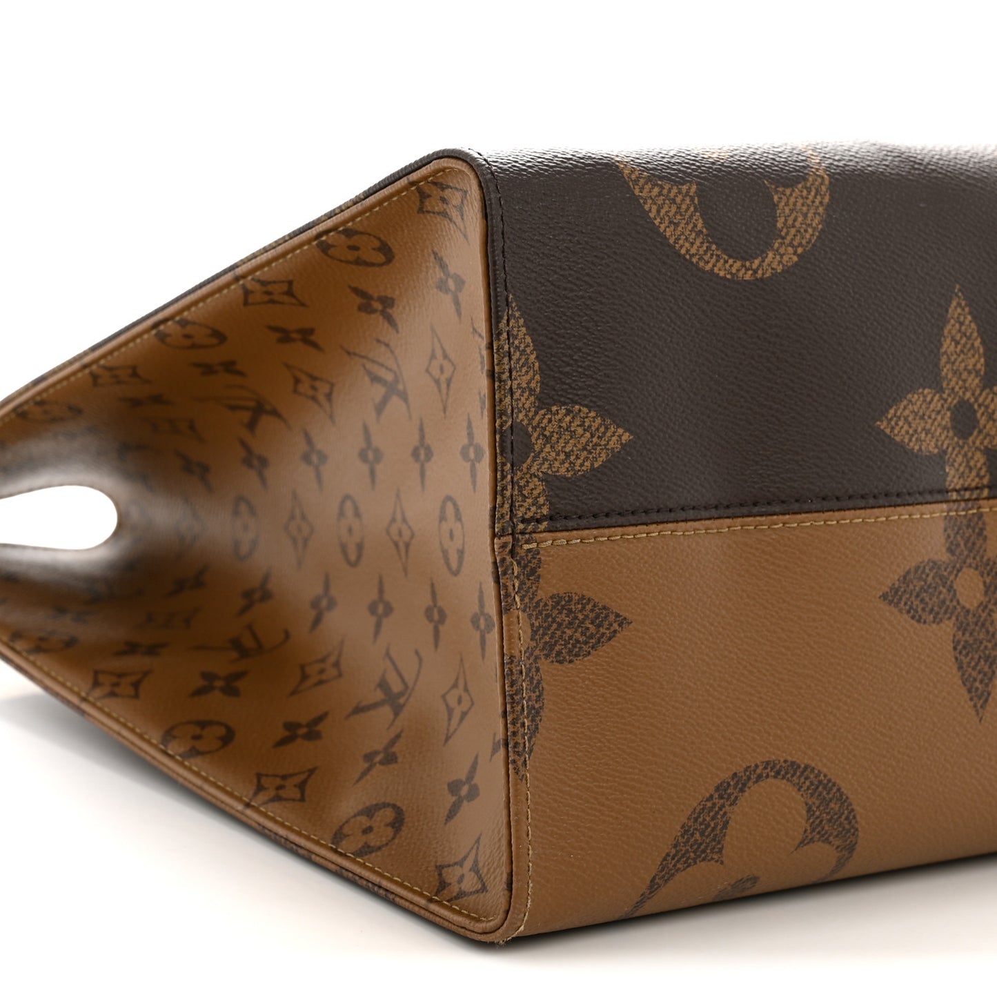 Reverse Monogram Giant Onthego GM