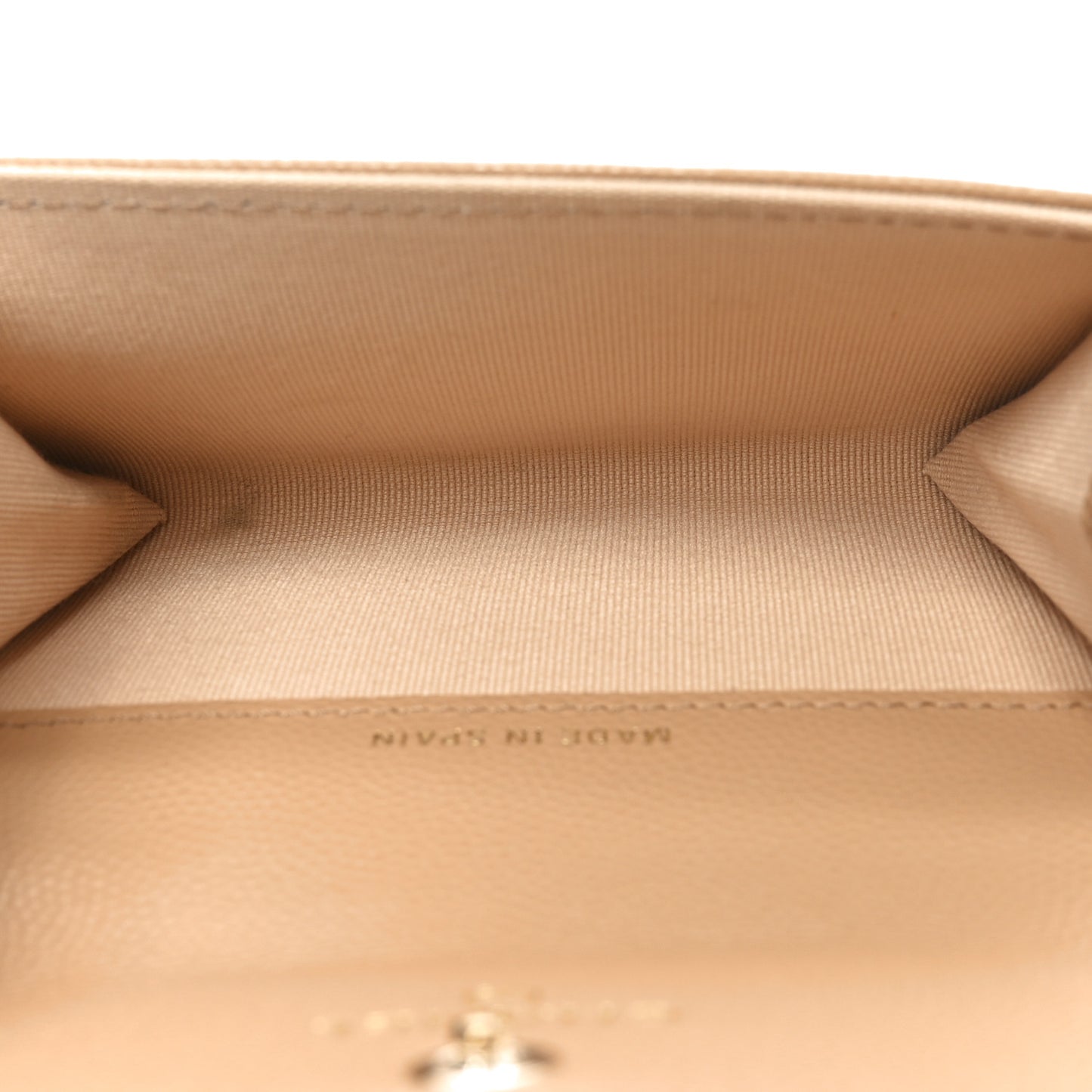 Shiny Caviar Enamel Quilted CC Flap Card Holder Beige