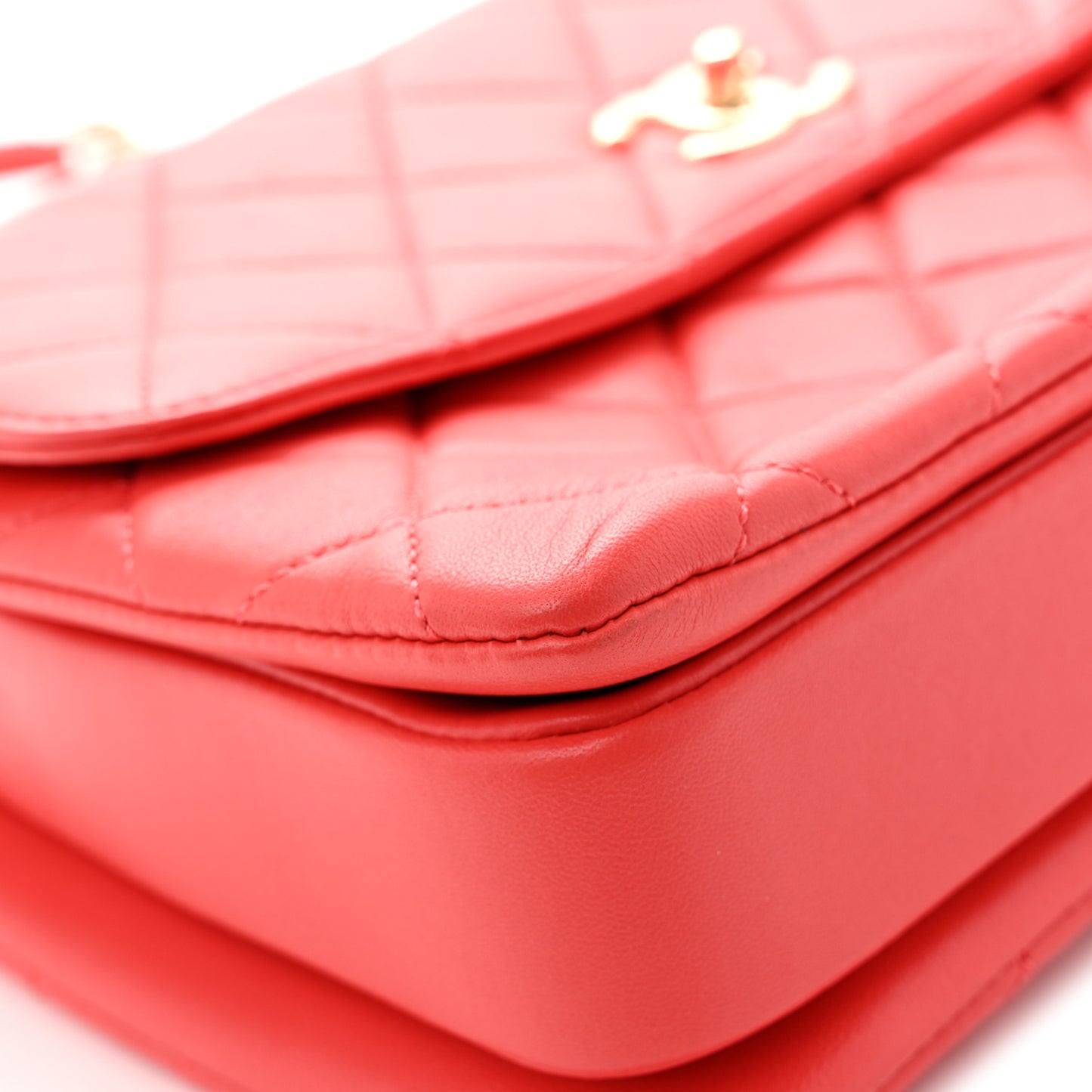 Lambskin Quilted Medium Trendy CC Flap Dual Handle Bag Coral
