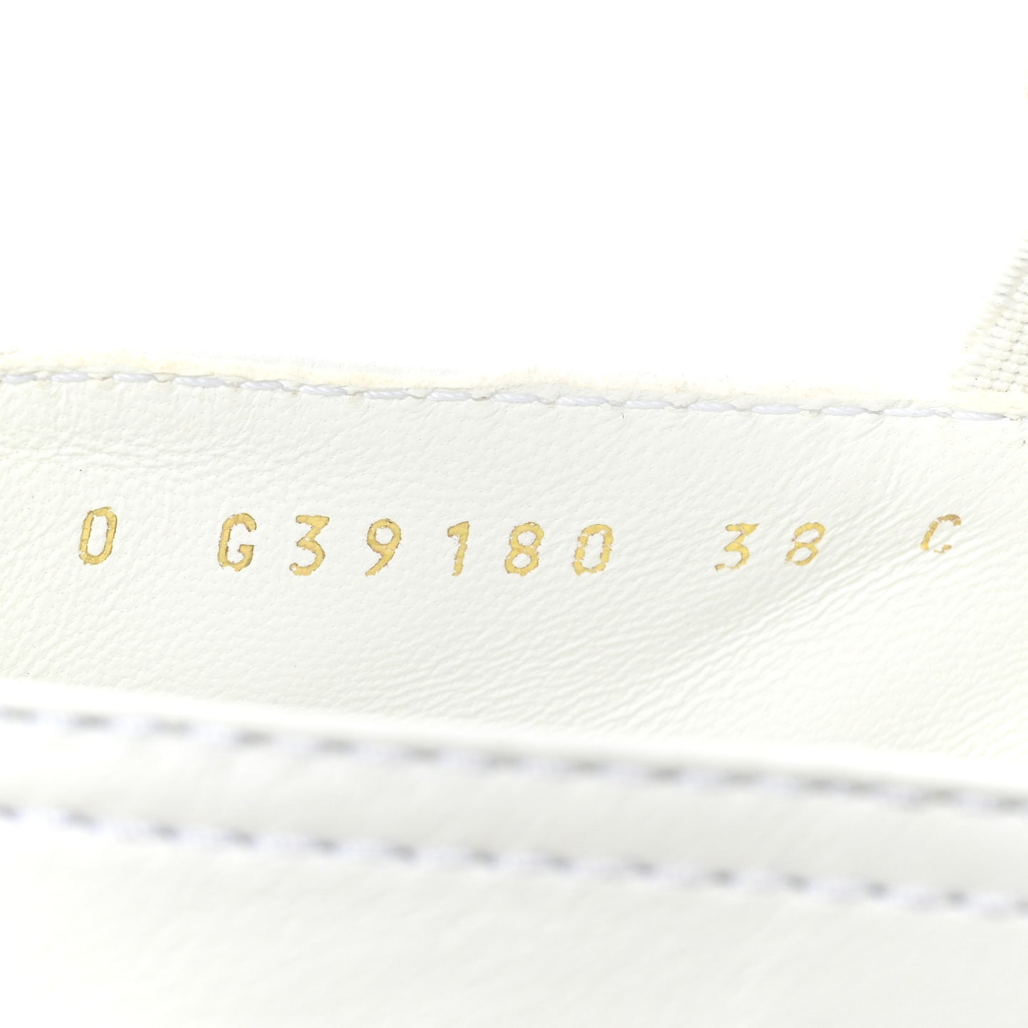 Lambskin Quilted Womens CC Stroll Sneakers 38 White