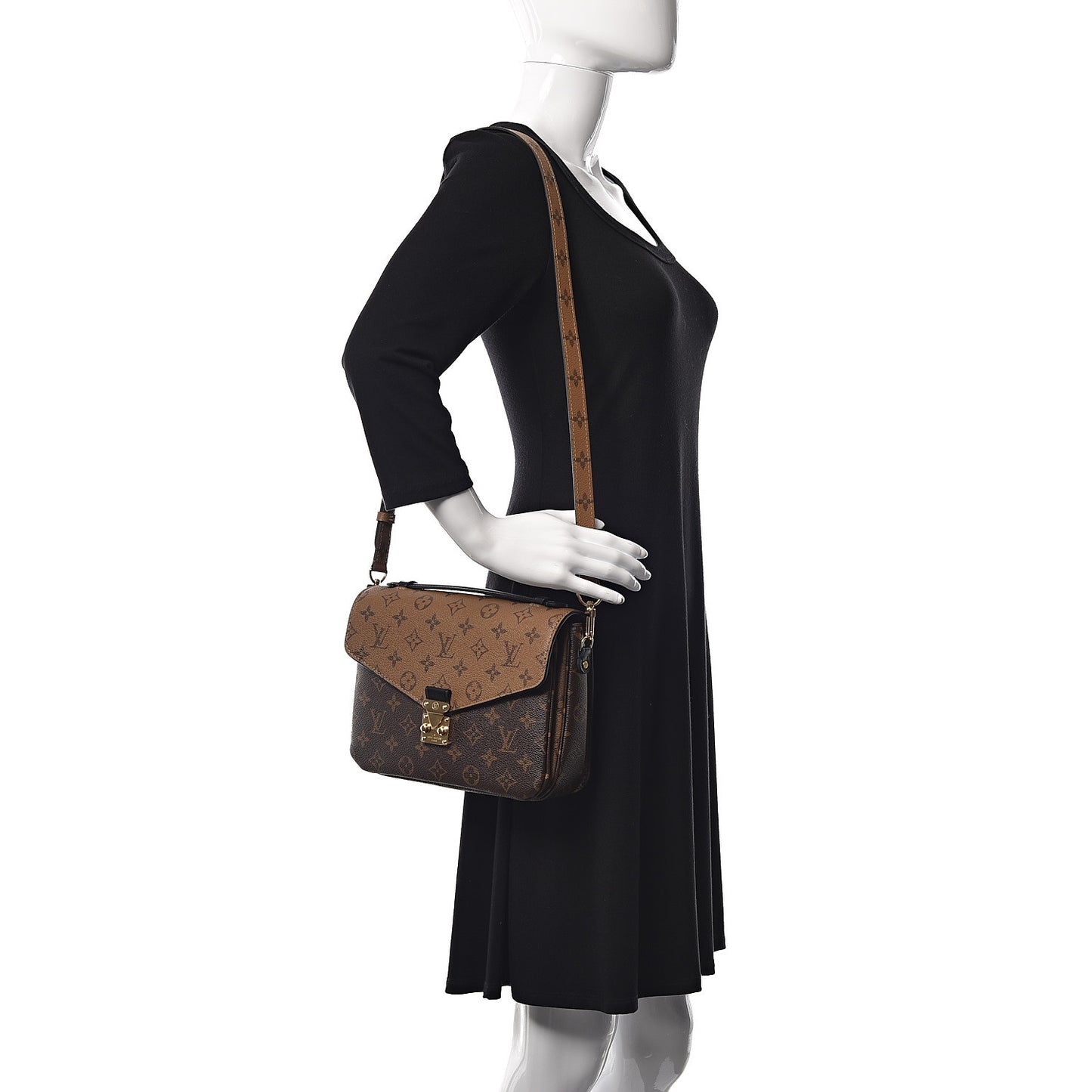 Reverse Monogram Pochette Metis