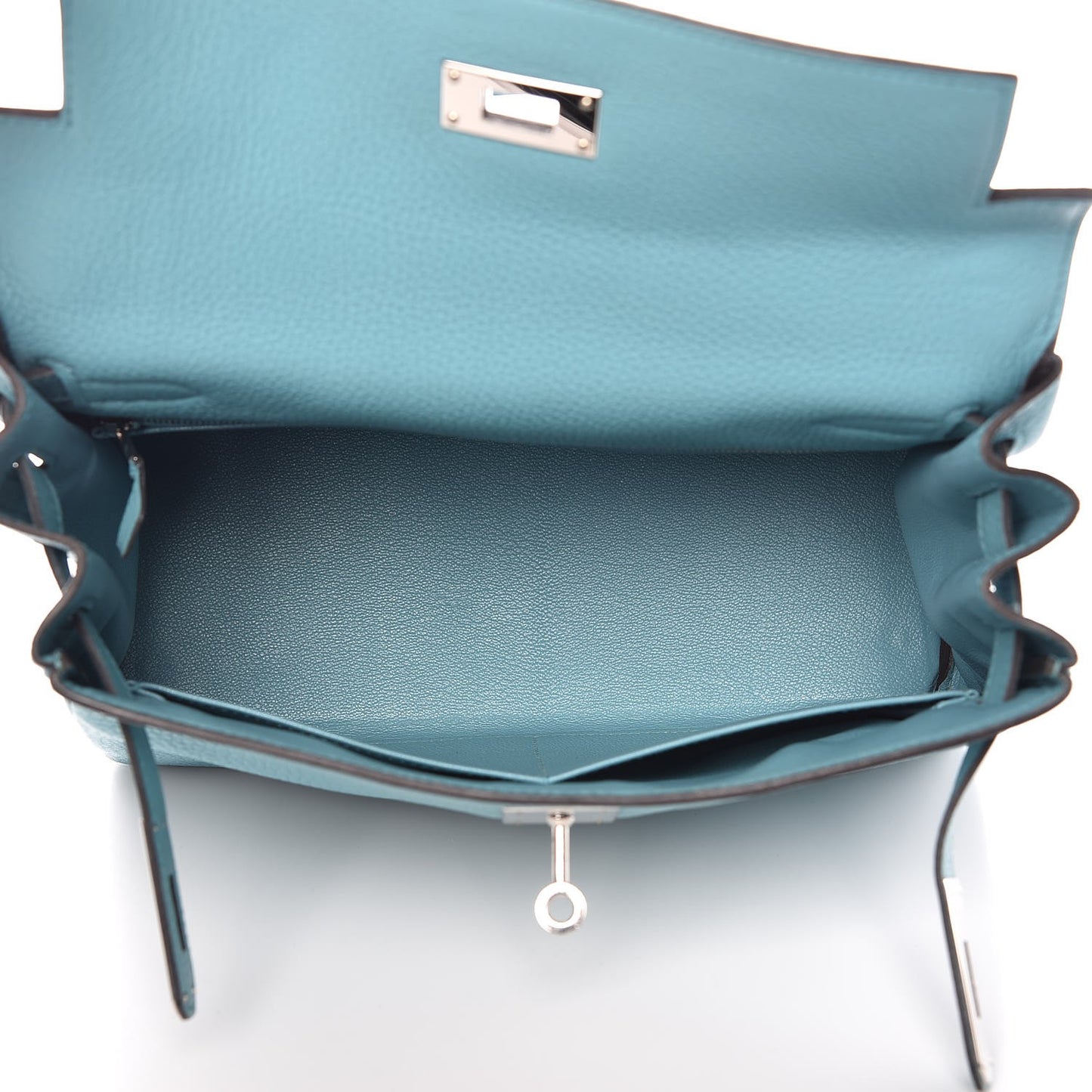 Taurillon Clemence Kelly Retourne 28 Bleu Saint Cyr