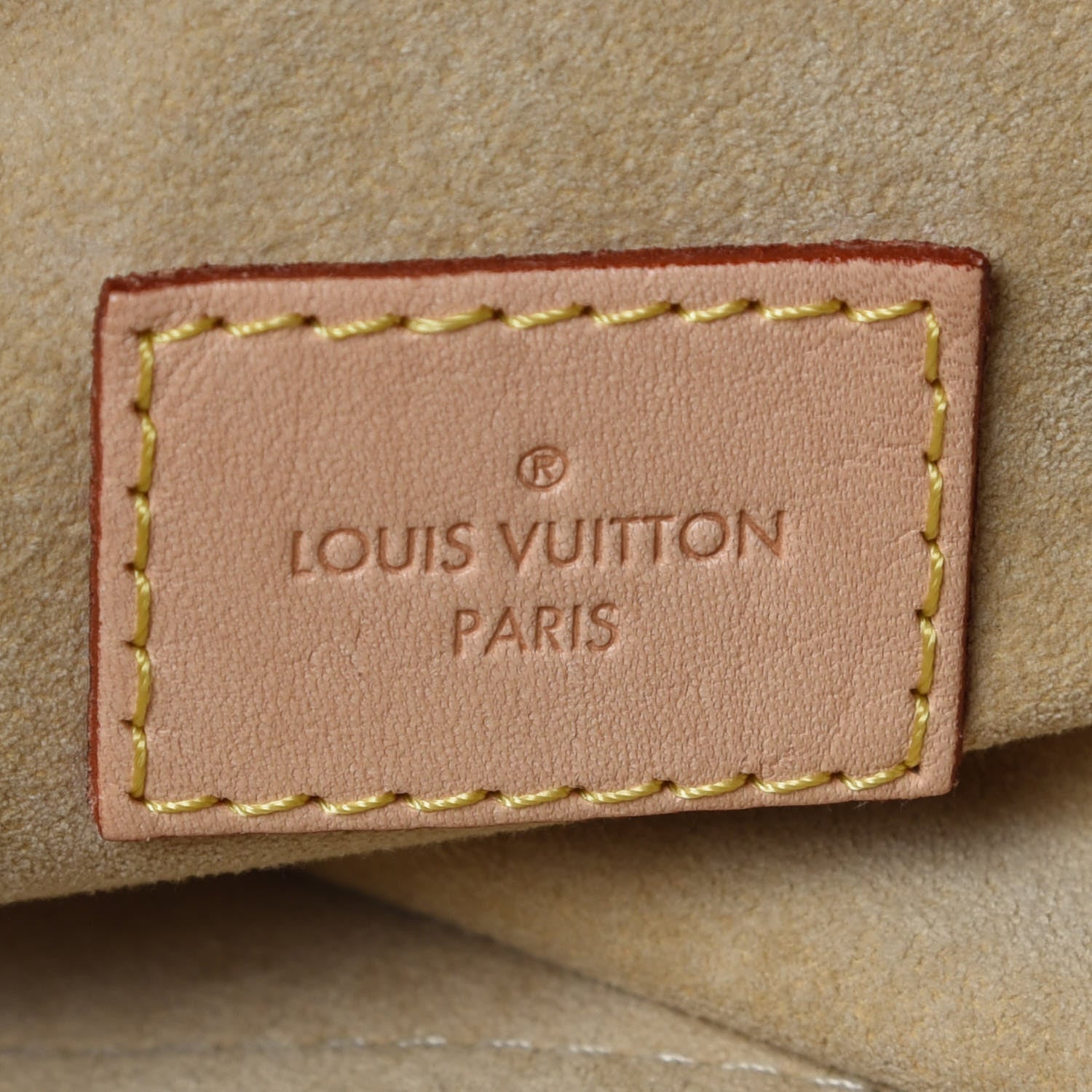 Louis Vuitton Monogram Artsy MM 8 of 12