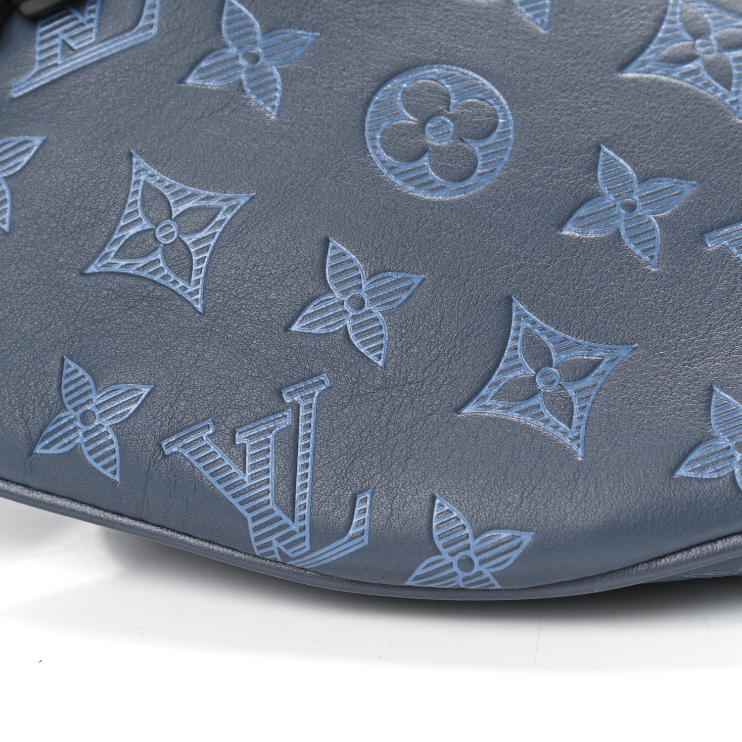 Louis Vuitton Calfskin Monogram Shadow Discovery Bumbag PM Navy Blue 6 of 7