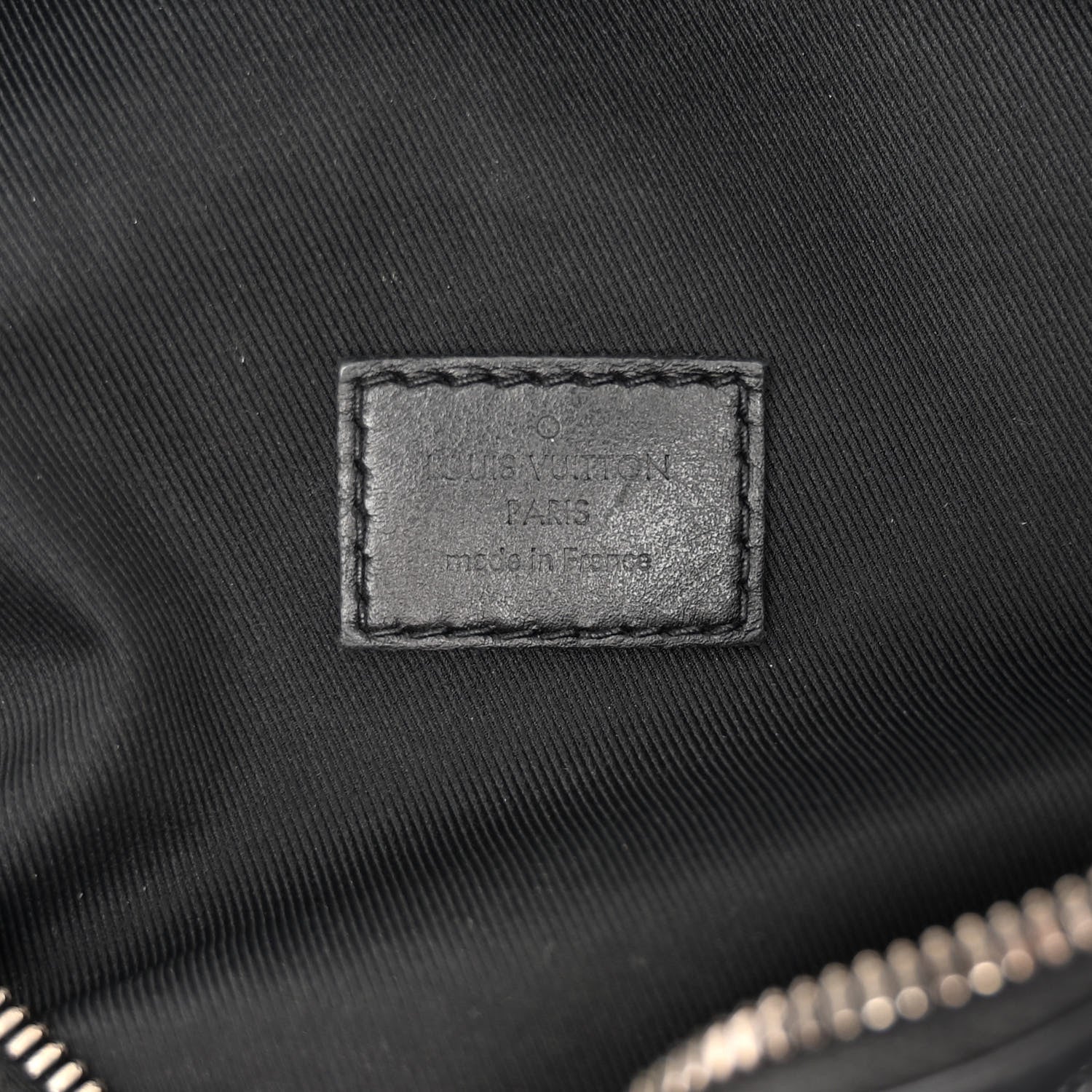 Louis Vuitton LOUIS VUITTON Monogram Eclipse Discovery Bumbag 6 of 11