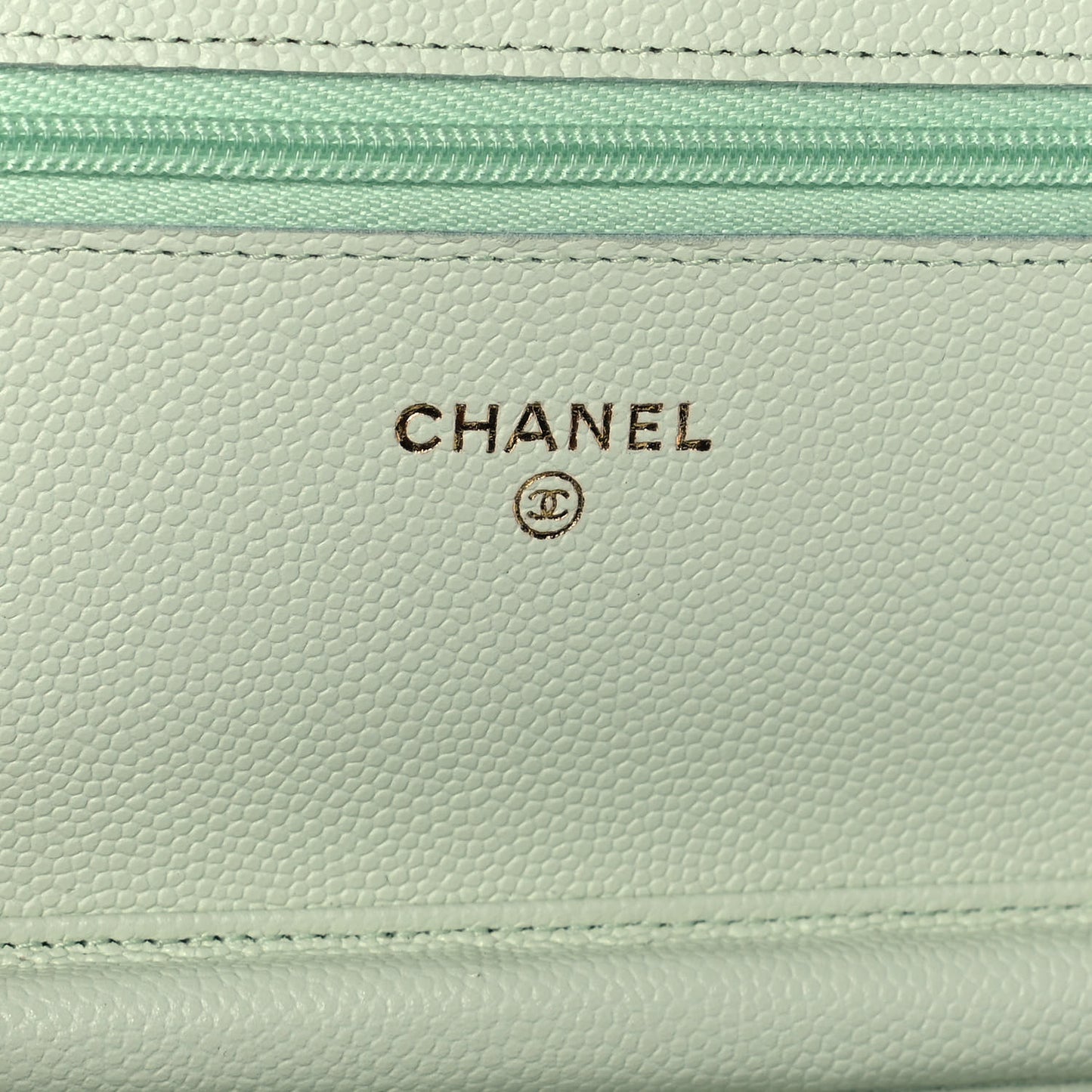 Caviar Quilted Wallet On Chain WOC Light Green