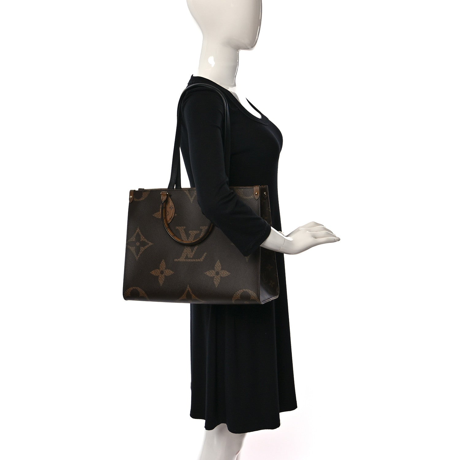Louis Vuitton Reverse Monogram Giant Onthego MM 3 of 8