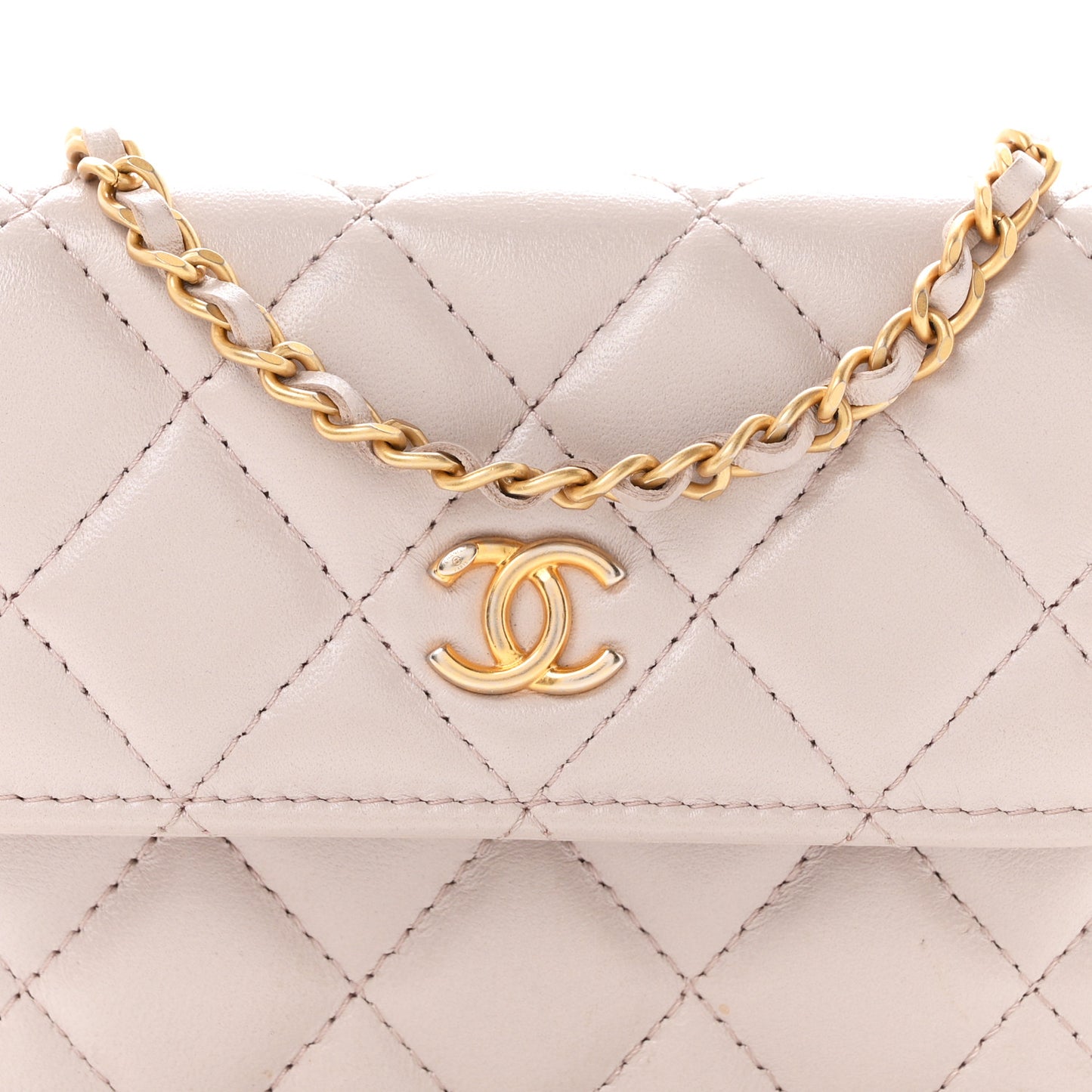 Lambskin Quilted CC Pearl Crush Wallet on Chain WOC Light Purple