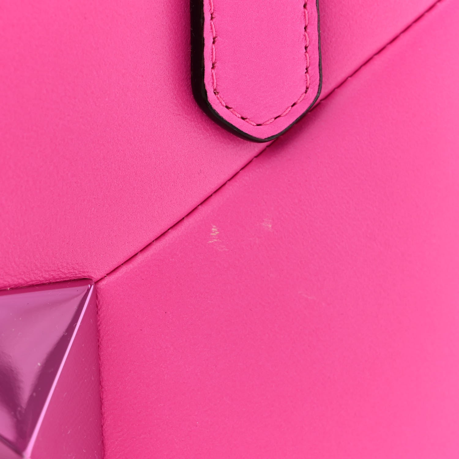 Valentino Garavani Nappa Tonal Monochrome Small One Stud Handbag Pink PP 10 of 10