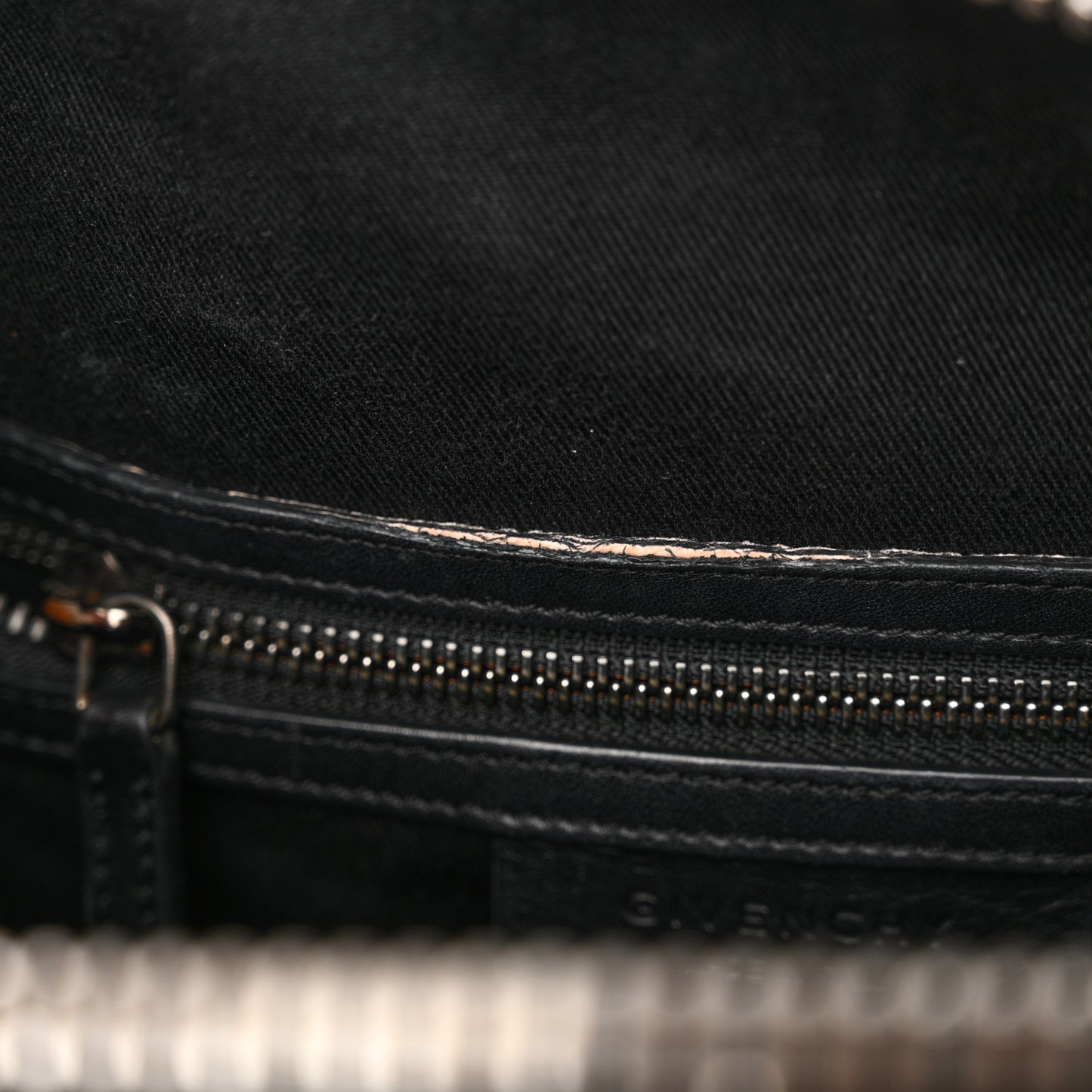 Shiny Lord Calfskin Small Antigona Black