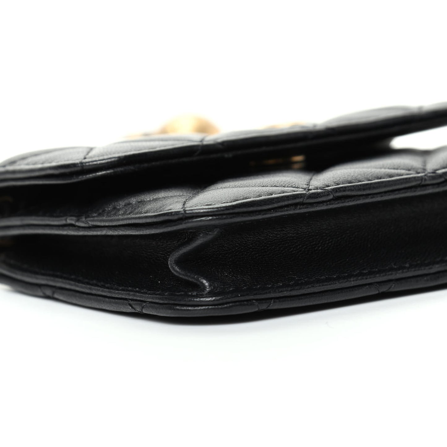 Lambskin Quilted Pearl Crush Clutch With Chain Black