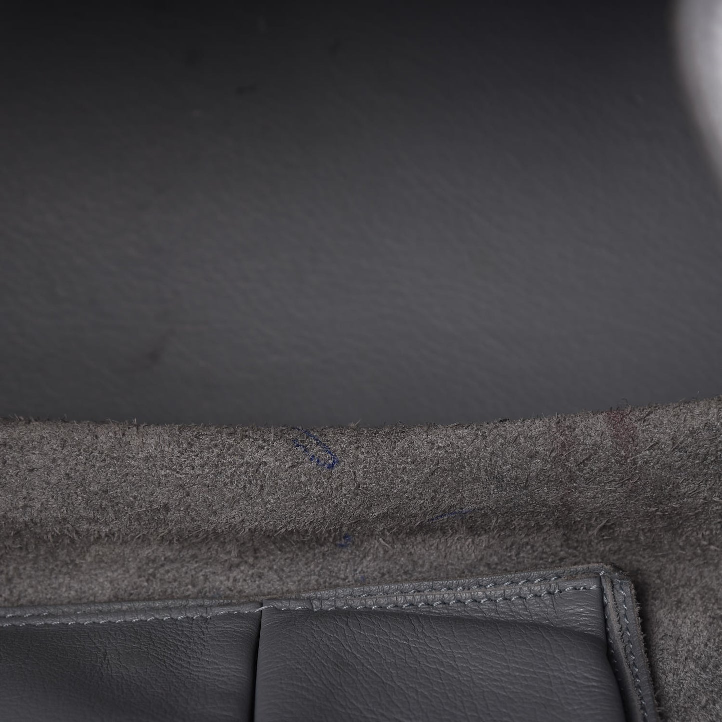 Veau Papier A4 Zip Around Tote Grey