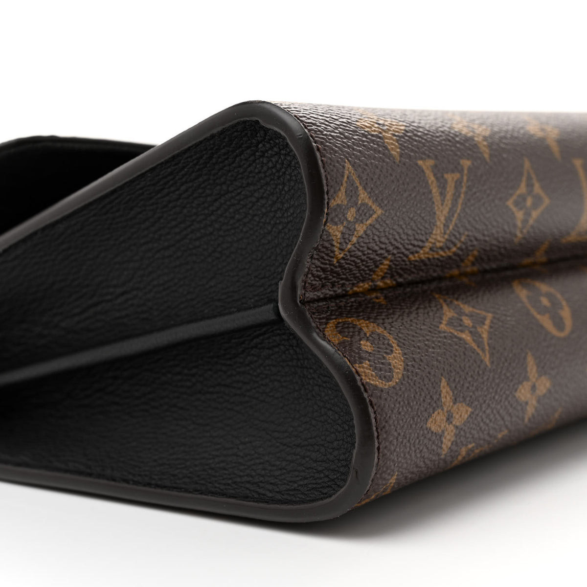 Monogram Victoire Black