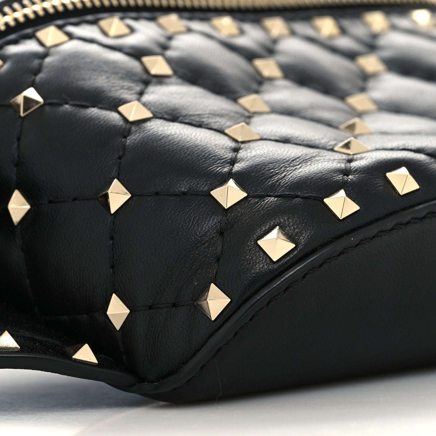 Lambskin Rockstud Spike Belt Bag 85 Black